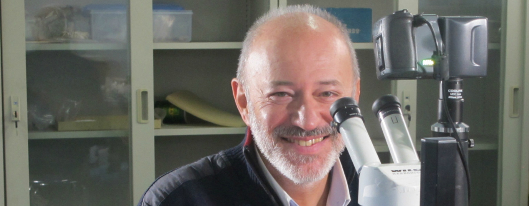 Francesco d'Errico in laboratorio Francesco d'Errico in laboratorio