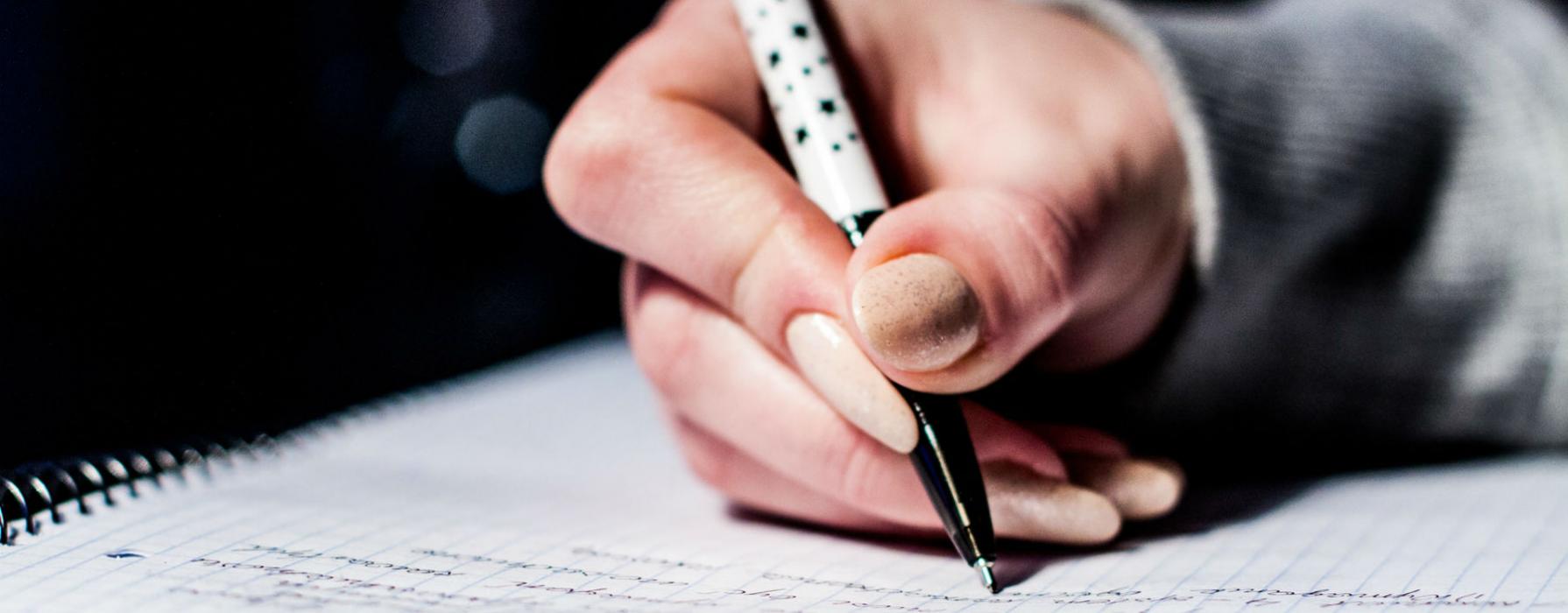 mano che scrive mano che scrive