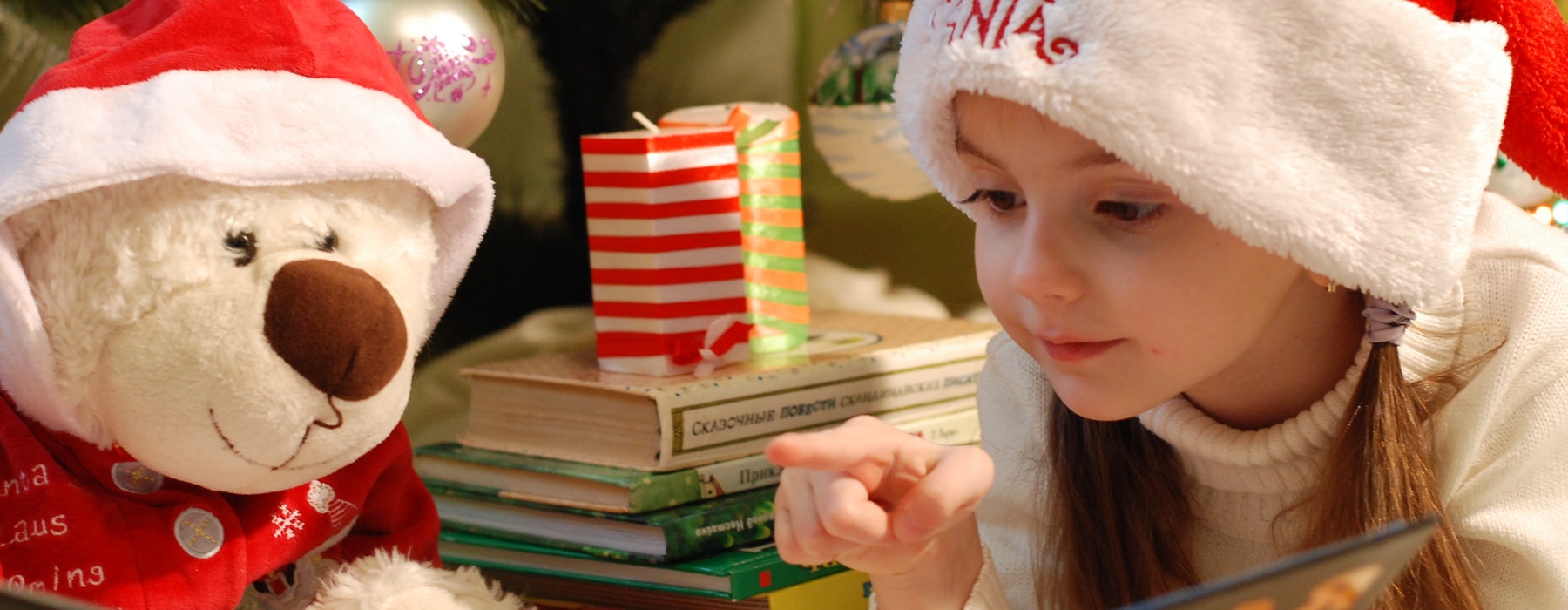 Bambina a Natale Bambina a Natale