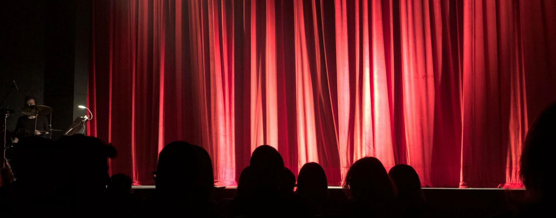 tenda di un teatro tenda di un teatro