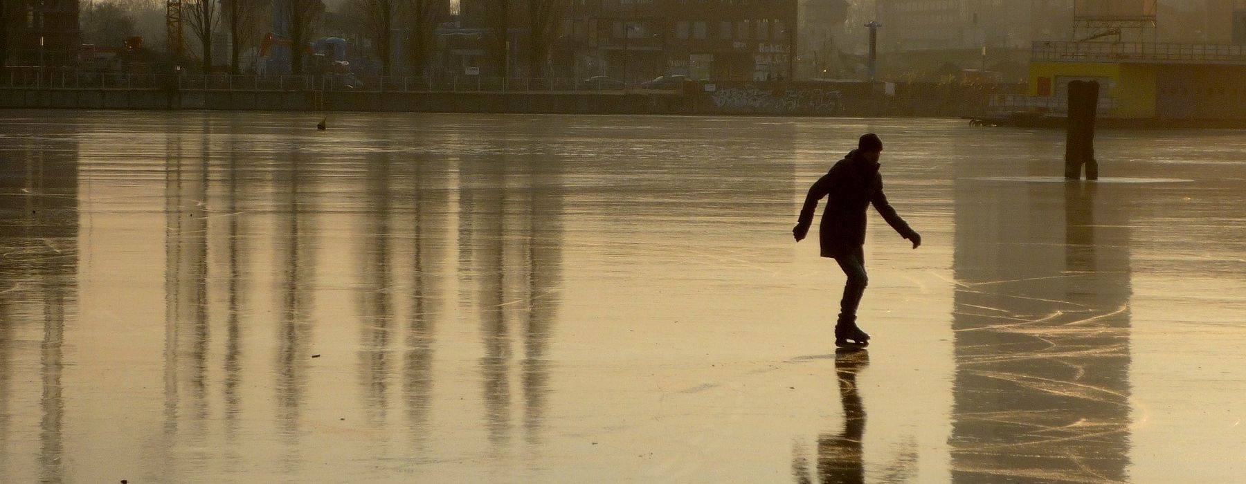 Pattinaggio su ghiaccio Pattinaggio su ghiaccio